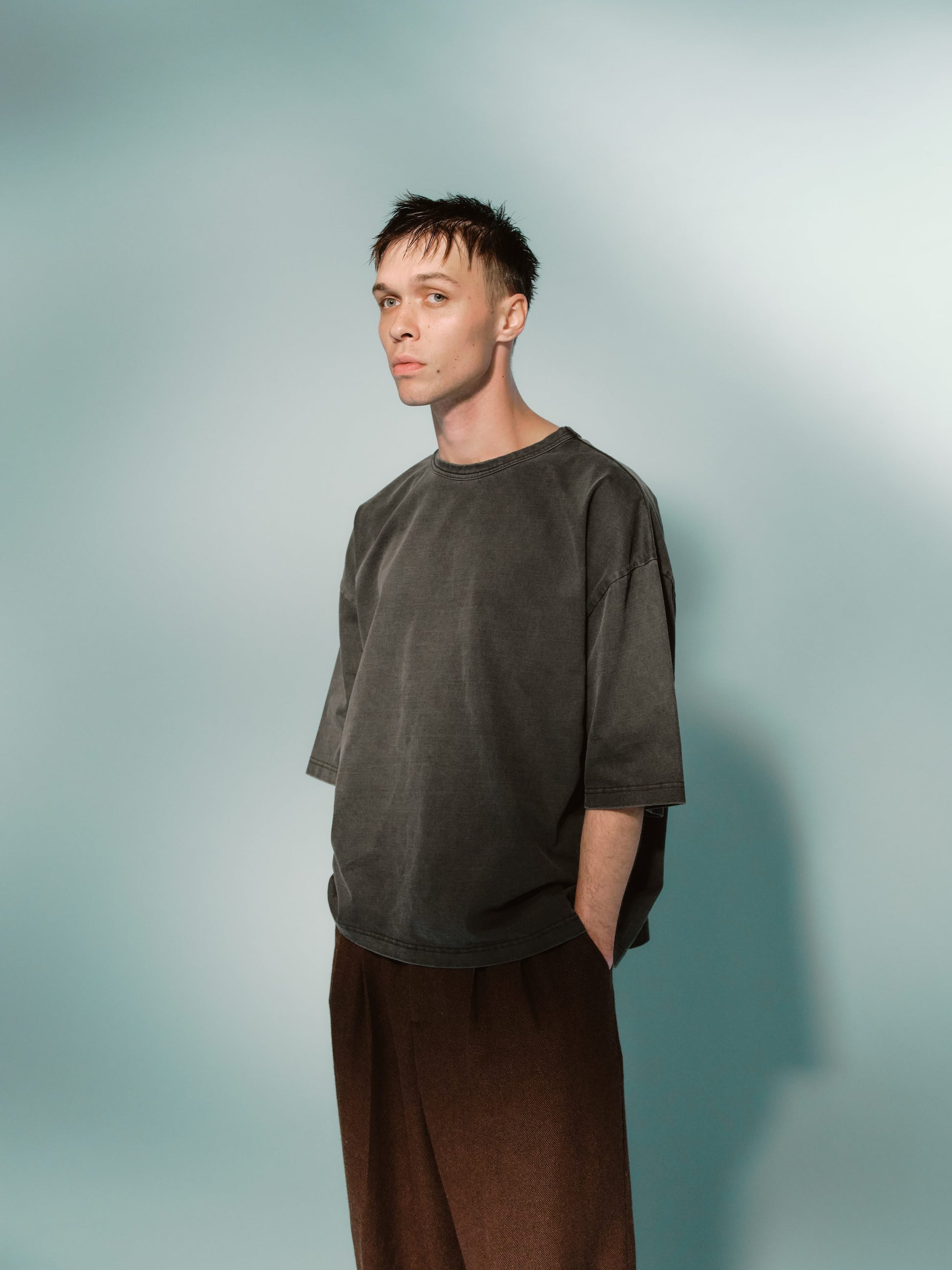 `THE FIRST` cropped T-shirts -M-fade black