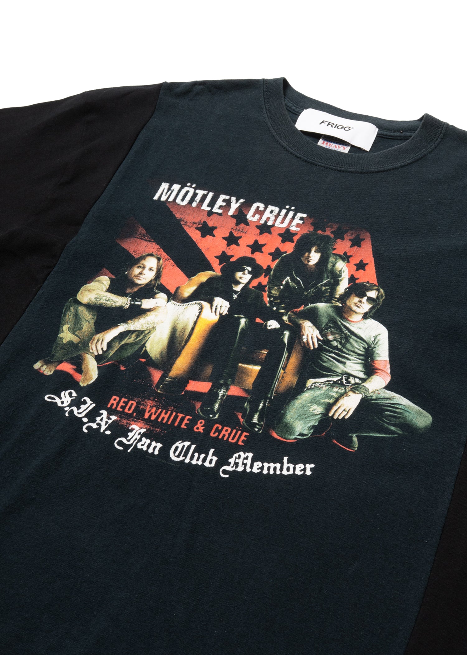 Docking T-shirts 01 - MOTLEY CRUE -Red White & Crue 2005