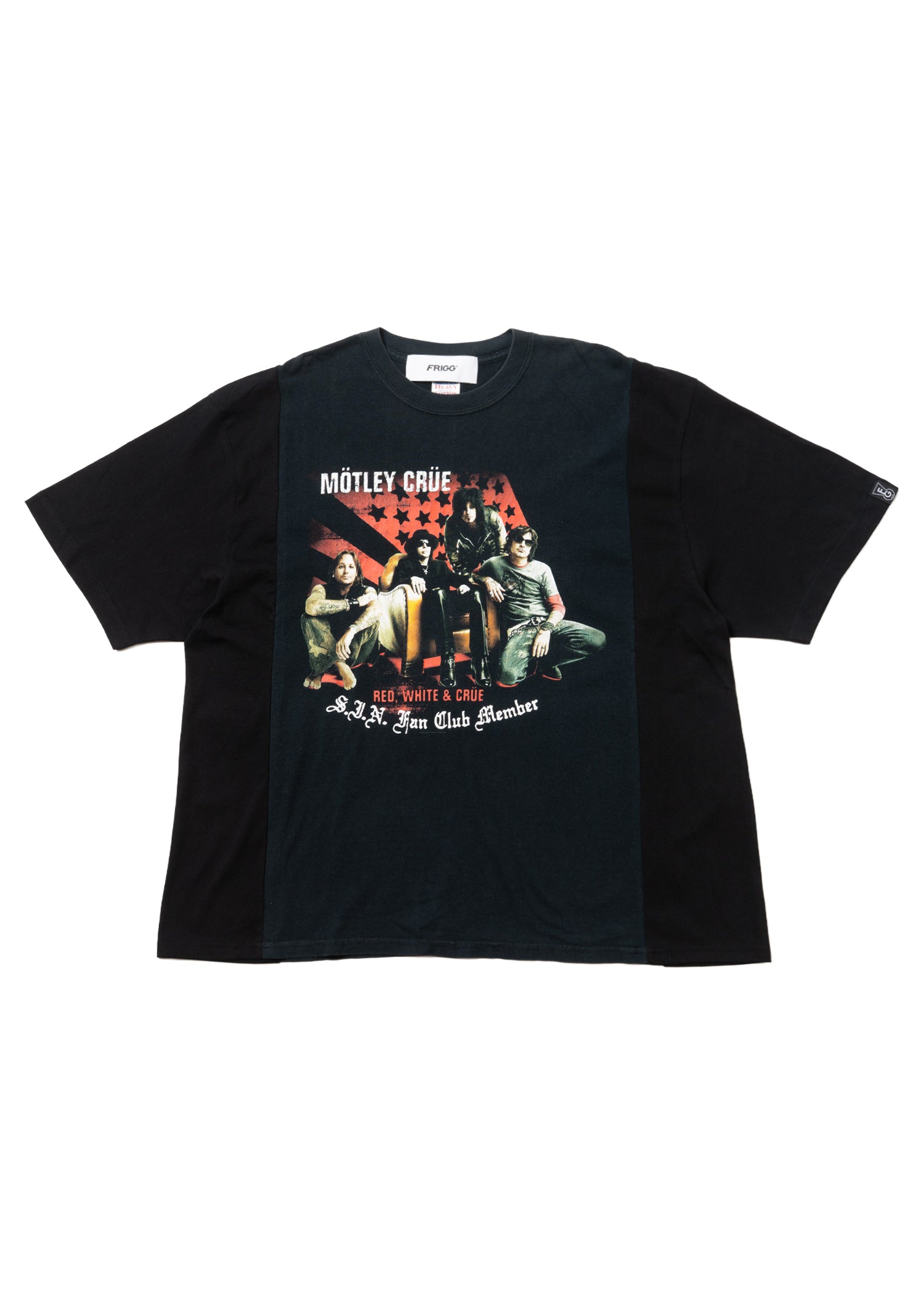 Docking T-shirts 01 - MOTLEY CRUE -Red White & Crue 2005