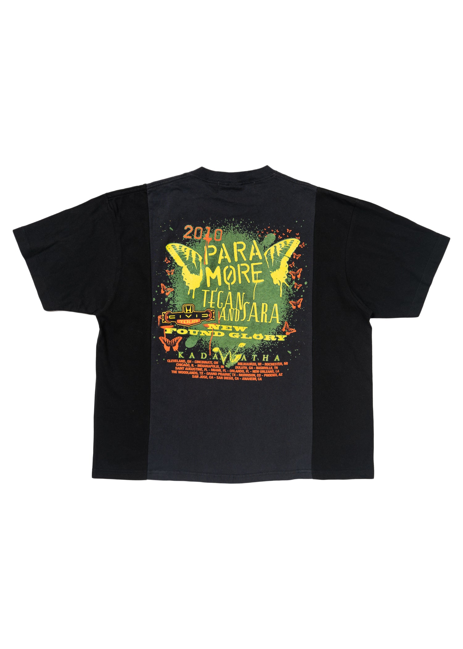 Docking T-shirts 01 - PARAMORE - Brand New Eyes World Tour 2010