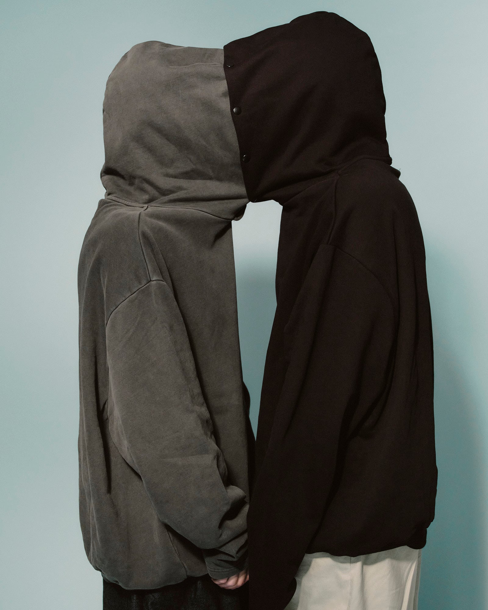 `THE FIRST` HOODIE-black